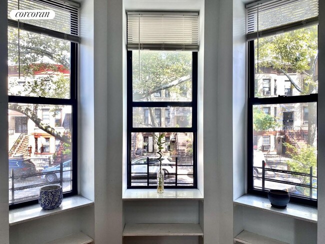 Building Photo - 440 63rd St