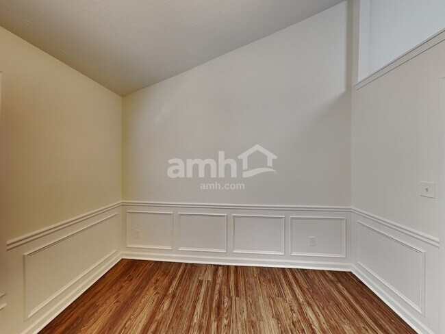 Foto del edificio - 1755 Heatherton Rd