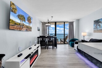 Building Photo - 2310 N Ocean Blvd