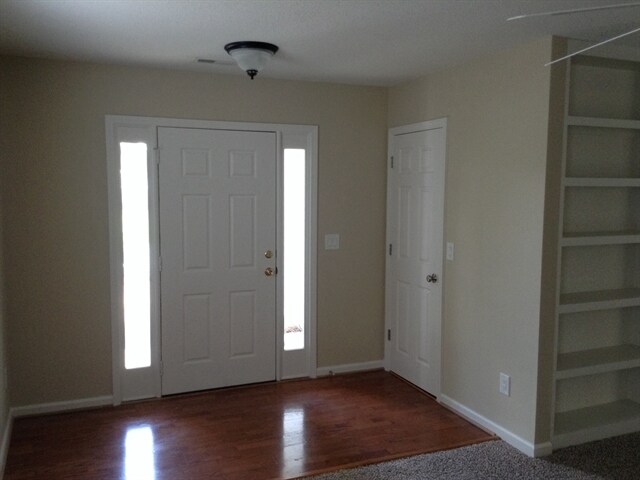 Foto del edificio - 3646 Sunset Hollow Dr