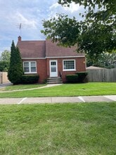 Building Photo - 111 N Wilmette Ave