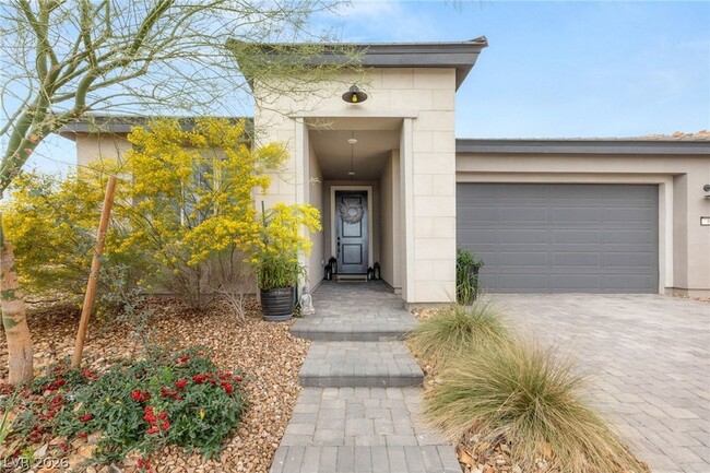 Building Photo - 6 Sun Lily Ln