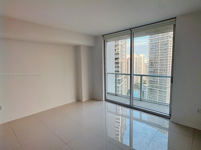 Foto del edificio - 500 Brickell Ave
