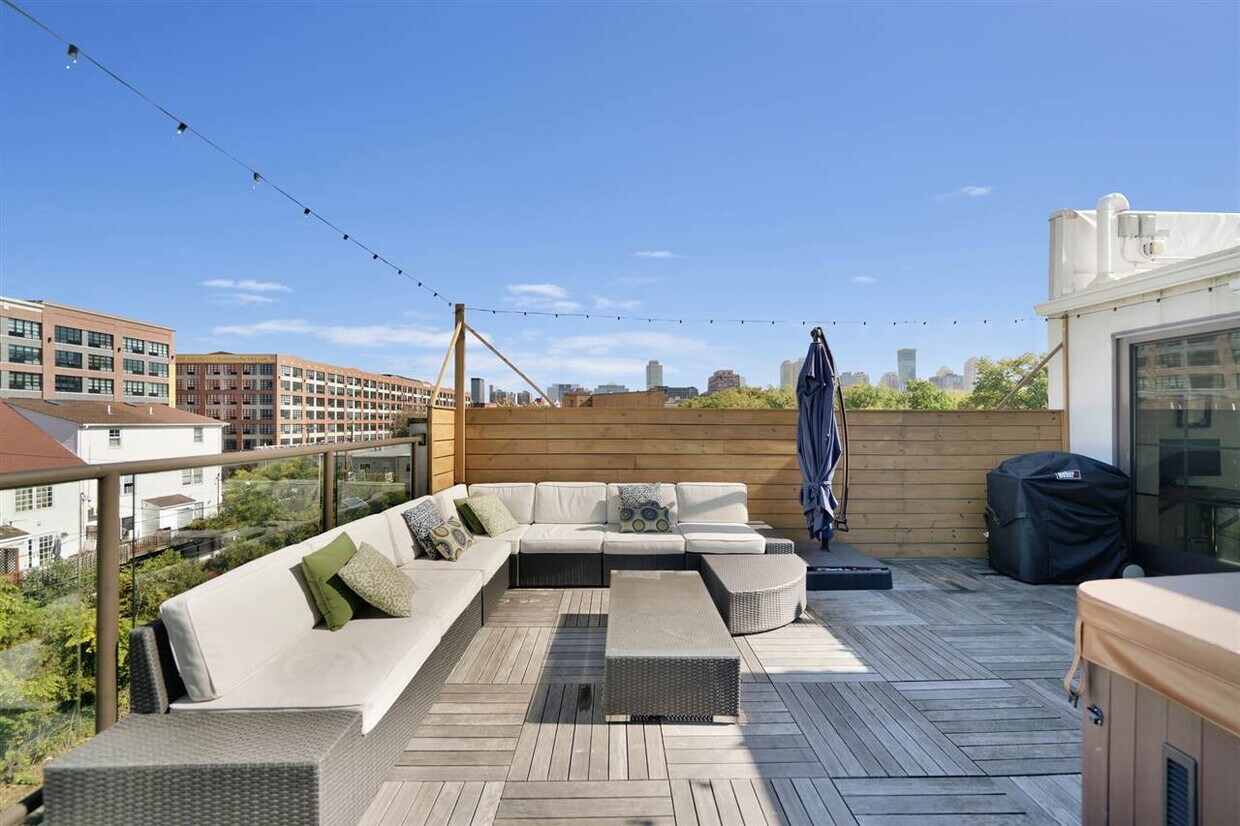 Foto principal - 310 9th St