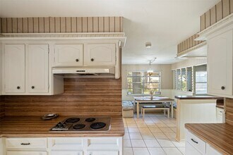 Building Photo - 1115 Pear Tree Ln