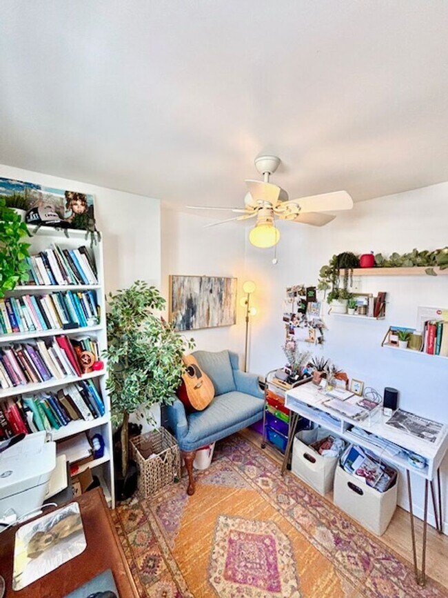 Building Photo - Charming 3 bedroom South Philly  Great Loc...