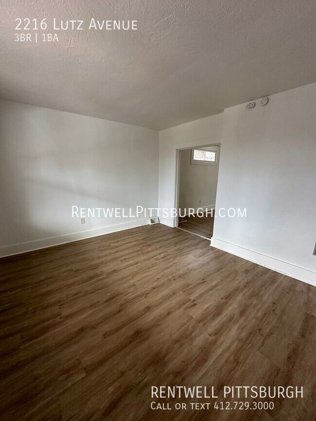 Building Photo - 3 Bedroom Home in Carrick - Section 8 Only