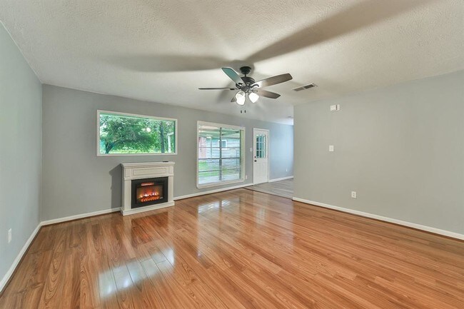 Building Photo - 17503 Methil Dr