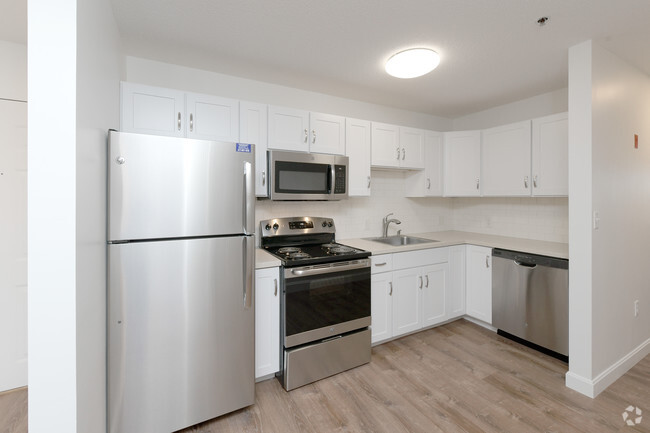 2 BR, 1 BA - 99 Granite Street