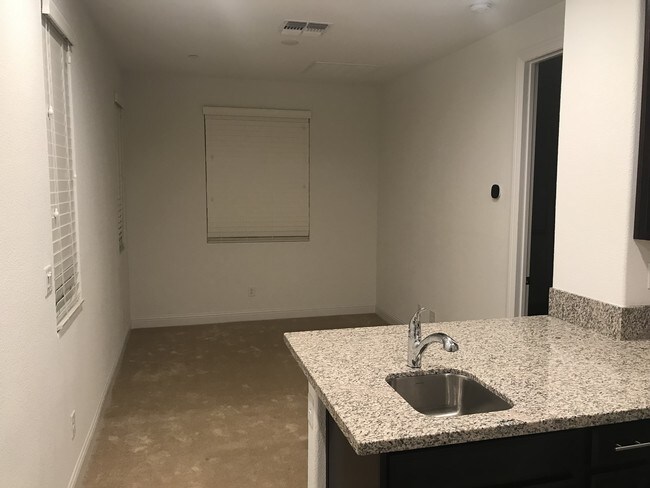 Foto del edificio - 368 E Ramsey Dr