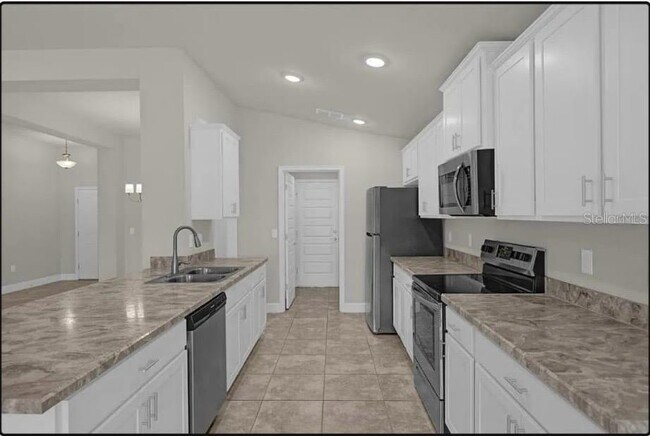 Building Photo - 430 Panaro Ln