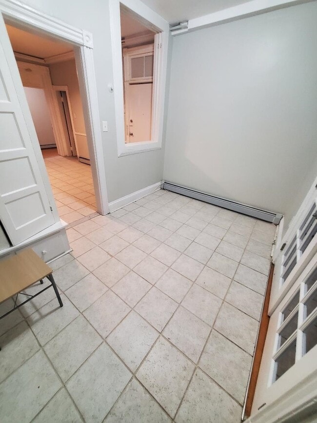 Building Photo - 41 Harmon St