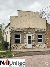 Building Photo - 2105 S St Marys St