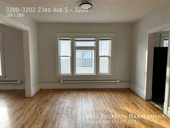 Building Photo - 3200-3202 23rd Ave S-3200