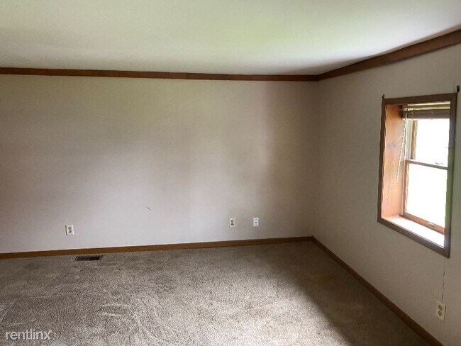 Foto del edificio - 2 br, 1 bath Apartment - 919 Harding Way E