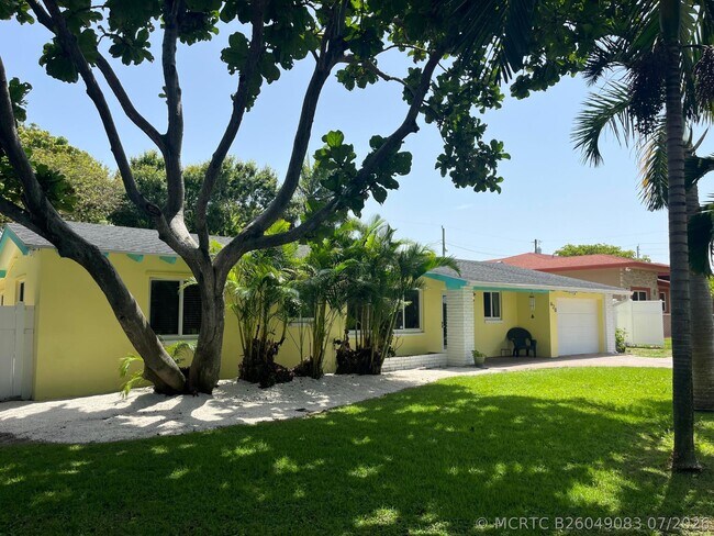 Foto del edificio - 620 NE 9th Ave