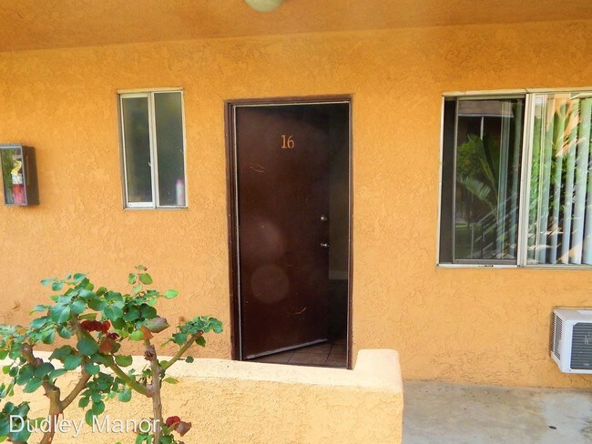 Building Photo - 812-812 S Dudley St