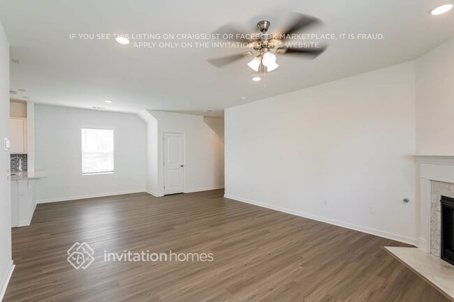 Building Photo - 300 Deacon Ln