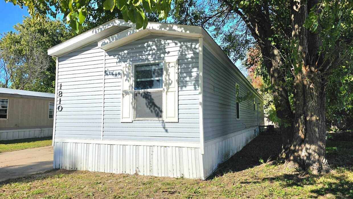 Foto principal - 1810 E Lockwood St