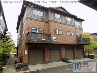 Building Photo - 1190 SW 170th Ave