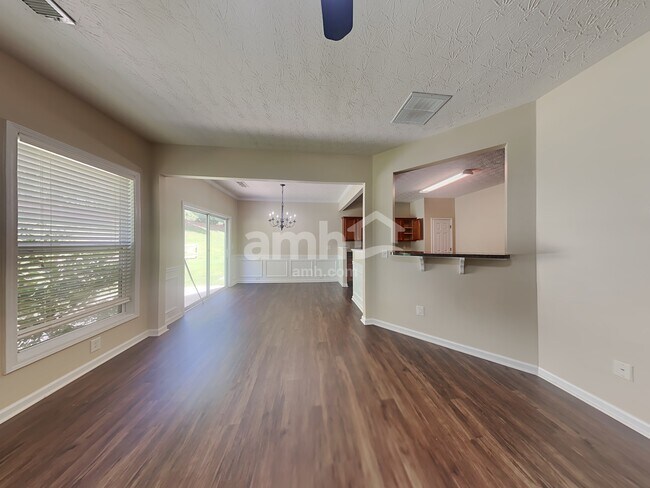 Foto del edificio - 311 Barberry Place