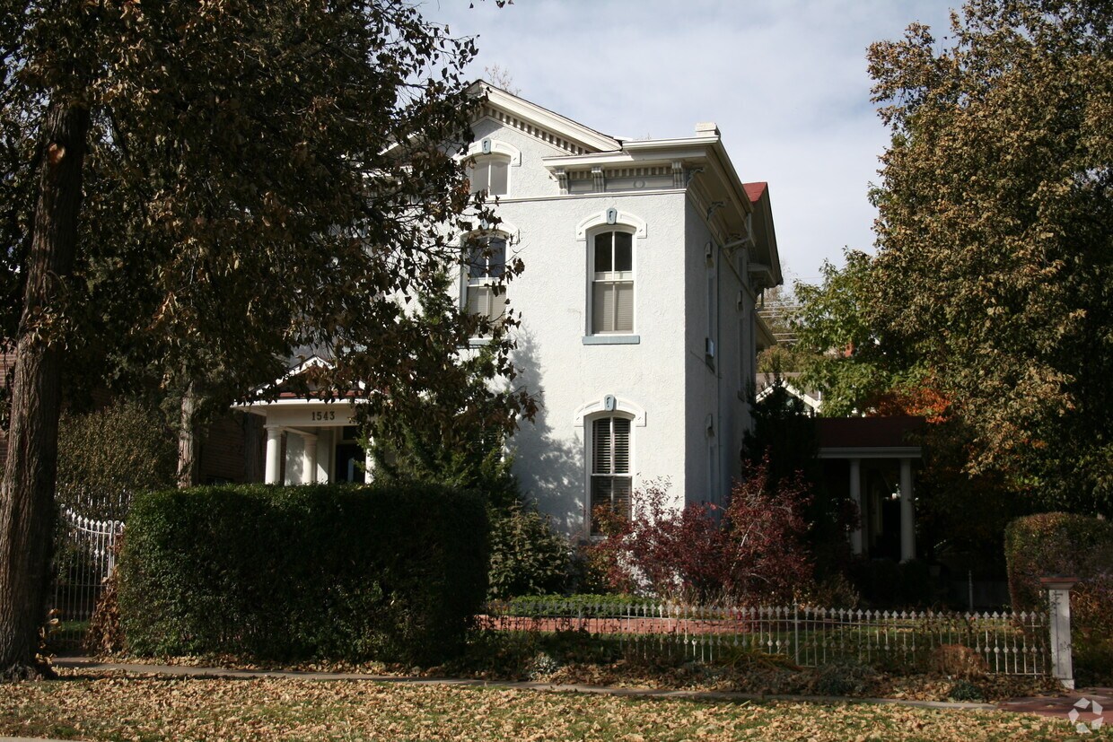 Primary Photo - 1543 Pine St