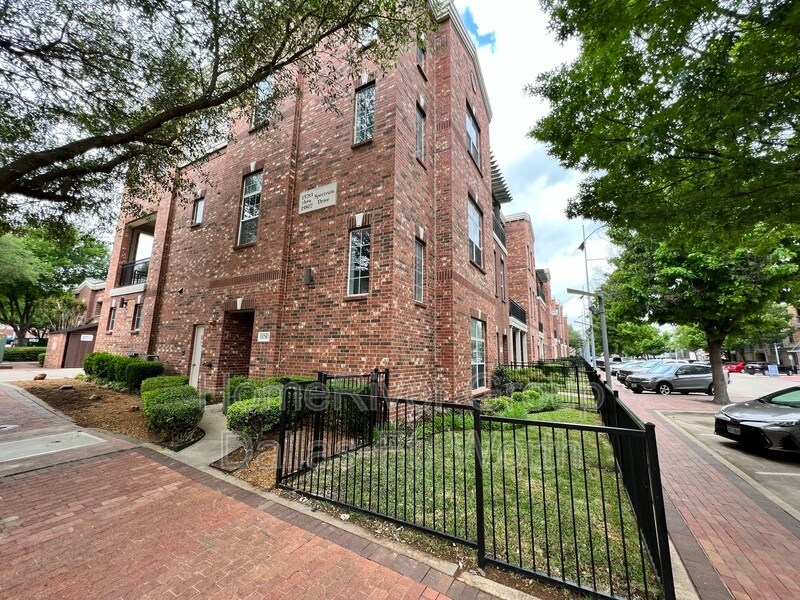 15783 Spectrum Dr, Addison, TX 75001 House Rental in Addison, TX