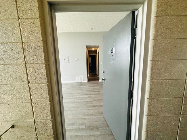 Foto del edificio - Experience Luxury Living at Park Harrison:...