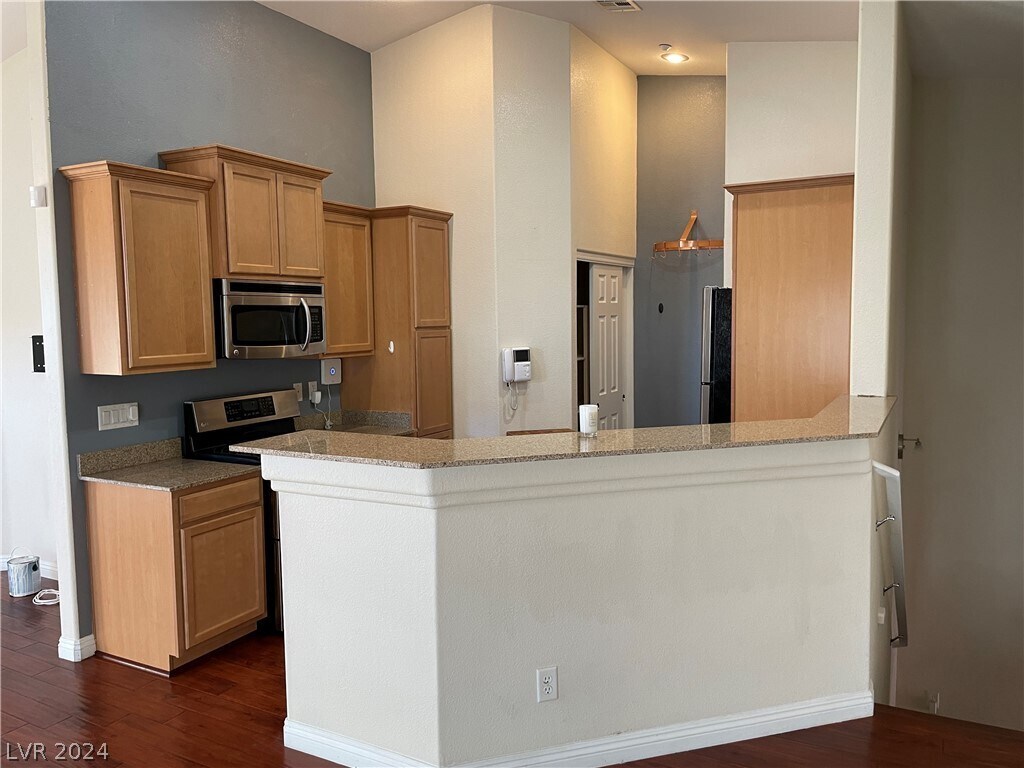 Foto principal - 10122 Aspen Rose St