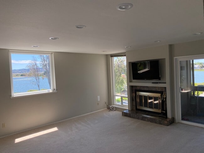 Foto del edificio - 800 Sea Spray Ln