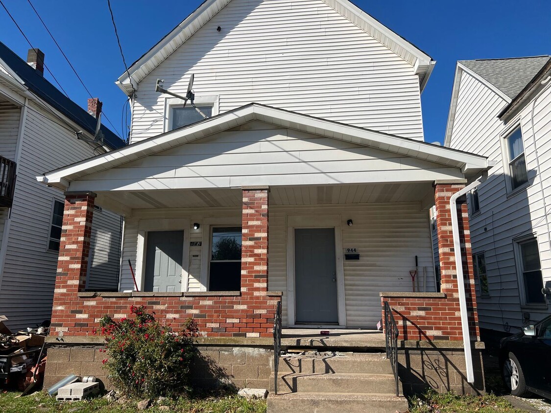 2-br-1-bath-house-942-e-26th-st-house-rental-in-erie-pa