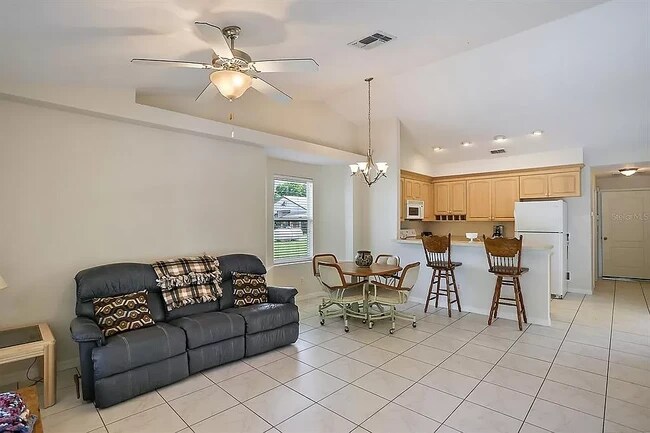 Foto del edificio - 13342 W Lake Yale Rd