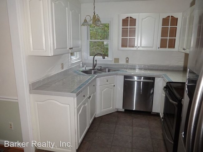 Building Photo - 3 br, 2.5 bath House - 4945 Liverpool Lane