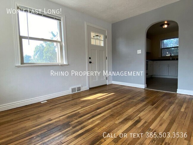 Foto del edificio - 2885 Van Buren Ave