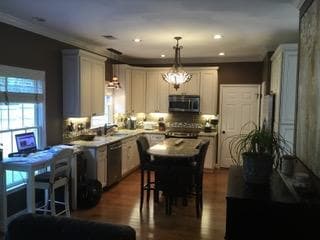 Building Photo - 710 Tala Dr