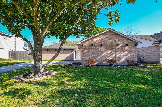 Building Photo - 11418 Mortimer Dr