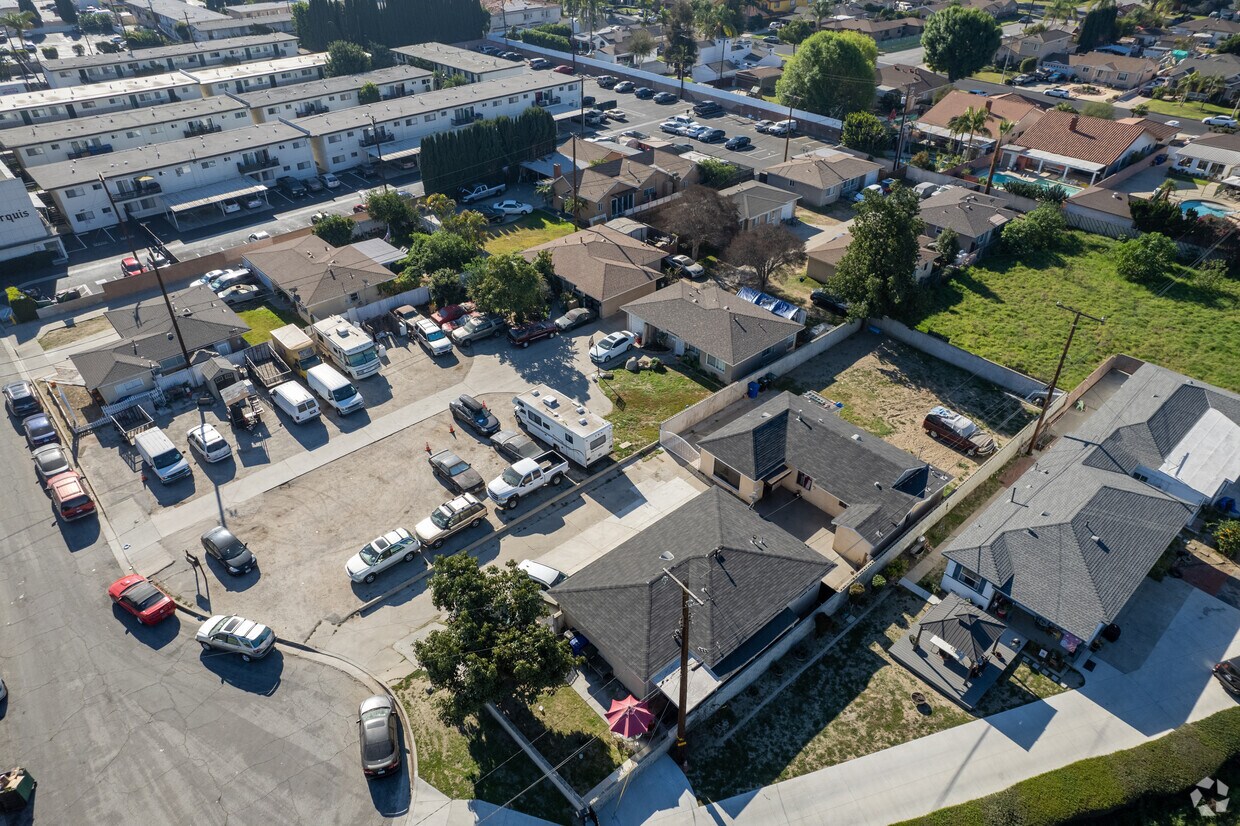 02/2022 - 7224 Florence Ave