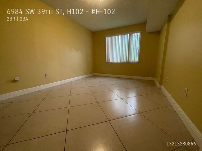 Foto del edificio - 6984 SW 39th St