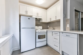 Building Photo - 103 Avenue Rd