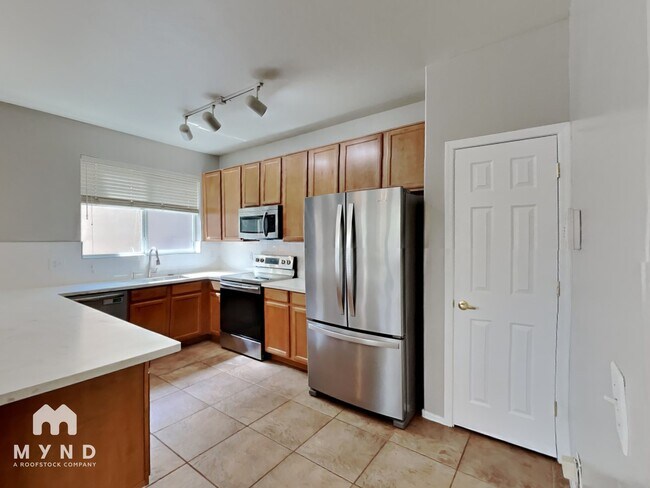 Foto del edificio - 5733 E Bellow Ln