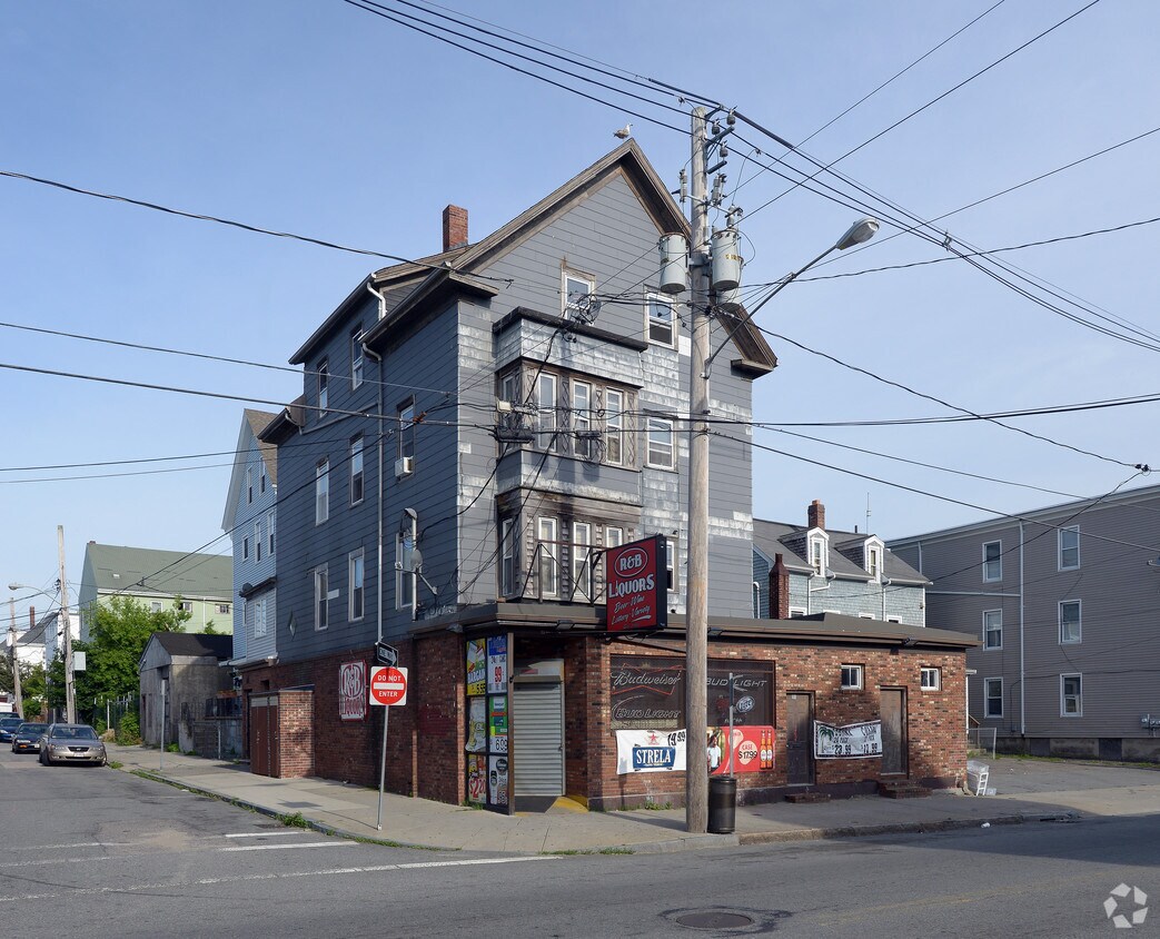 Primary Photo - 189-191 Belleville Ave