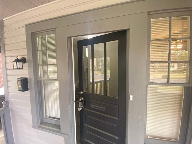Foto del edificio - 620 3rd St SW (DUPLEX)