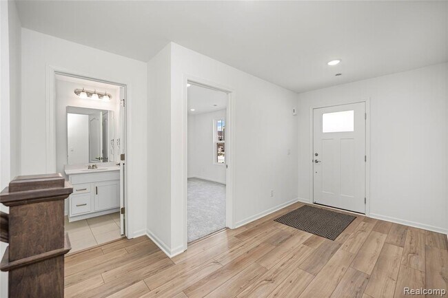 Foto del edificio - 43071 Atwood Ave