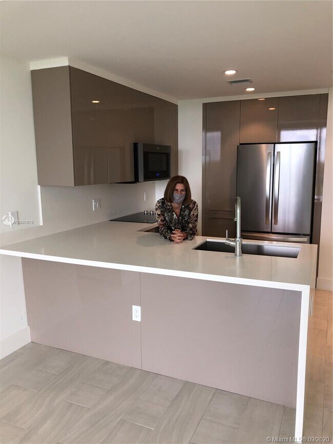 Foto del edificio - 1800 NW 136th Ave