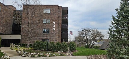 Building Photo - 930 Taylor Dr