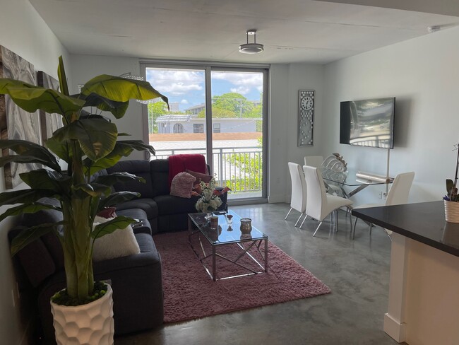 Living Dining Area - 4332 W Flagler St