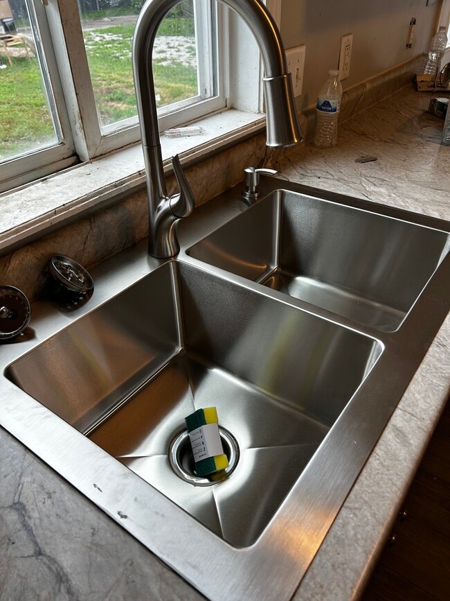 Photo - 1641 Asbury St House