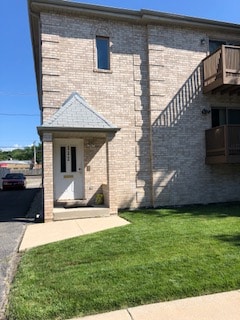 Building Photo - 112 E Quincy St