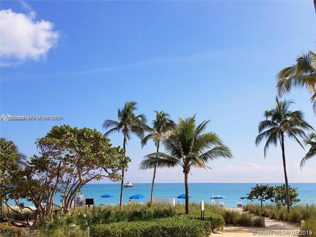 Foto del edificio - 10275 Collins Ave