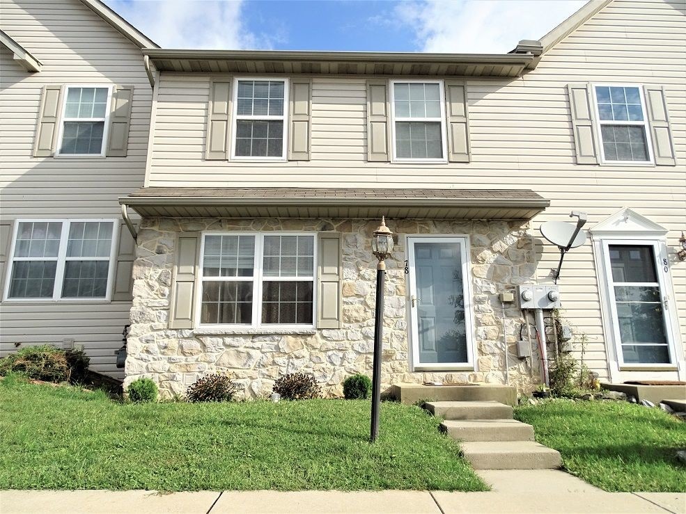 78 Laurel Dr, Myerstown, PA 17067 Townhouse for Rent in Myerstown, PA